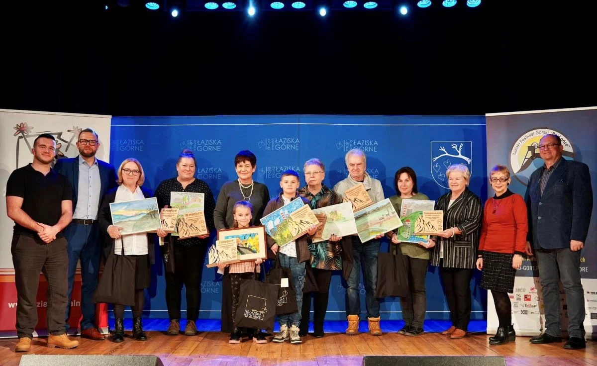 Nagrodzono uczestników konkursu plastycznego „Łaziskie wędrówki pod górę”