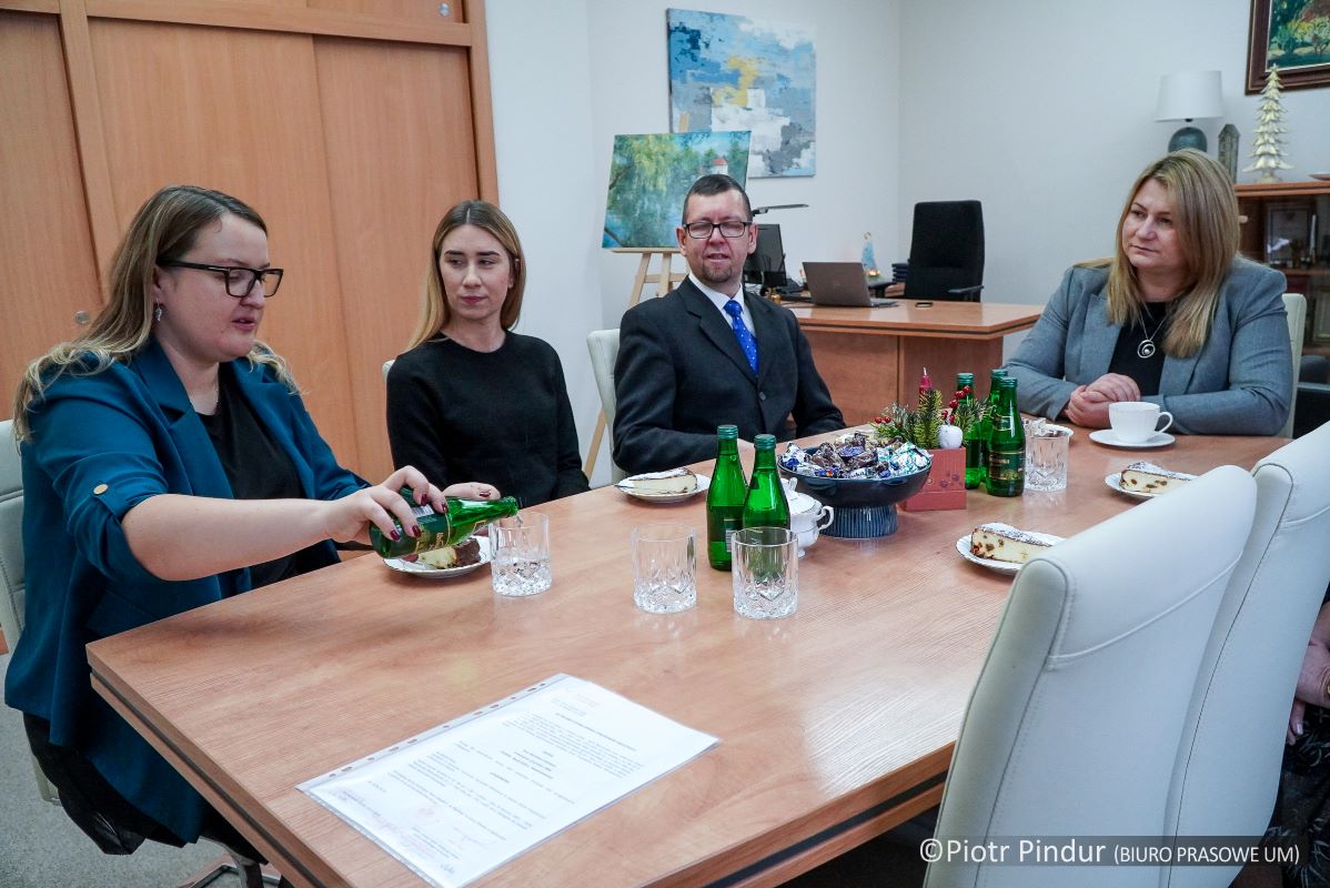 Awans nauczycieli w Siemianowicach – uroczystość nadania stopni awansu zawodowego