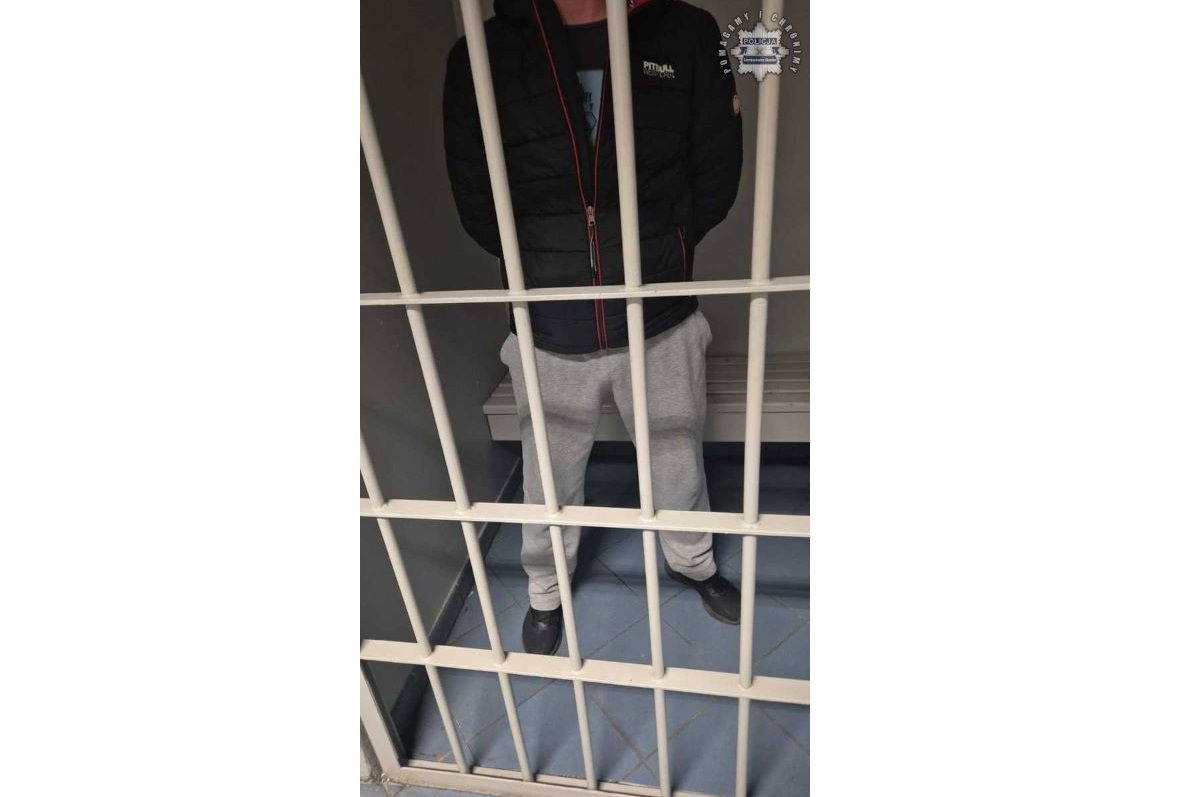 Czujność dzielnicowych nie zawiodła! Zatrzymali poszukiwanego 41-latka