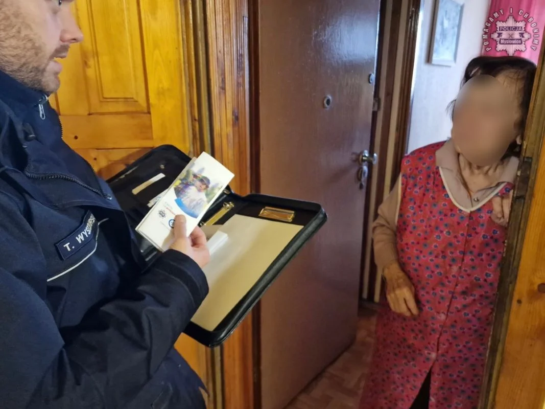 Mysłowiccy dzielnicowi walczą z cyberprzestępczością: edukują mieszkańców!