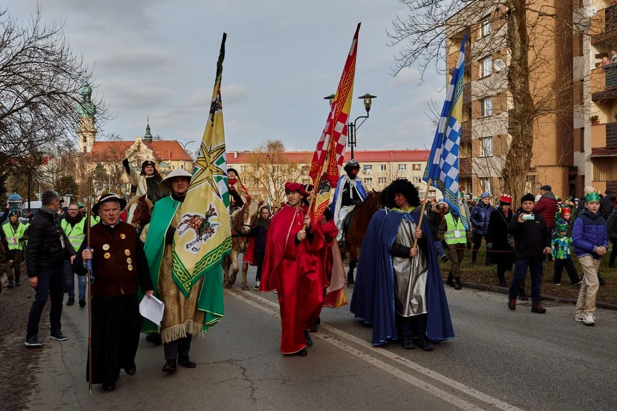Dołącz do Orszaku Trzech Króli w Tychach – barwny pochód i magiczna atmosfera