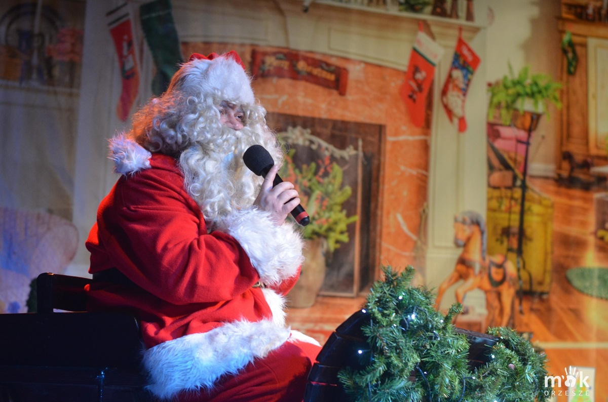 Mikołajkowe atrakcje w Orzeszu: zabawy, prezenty i dyskoteka