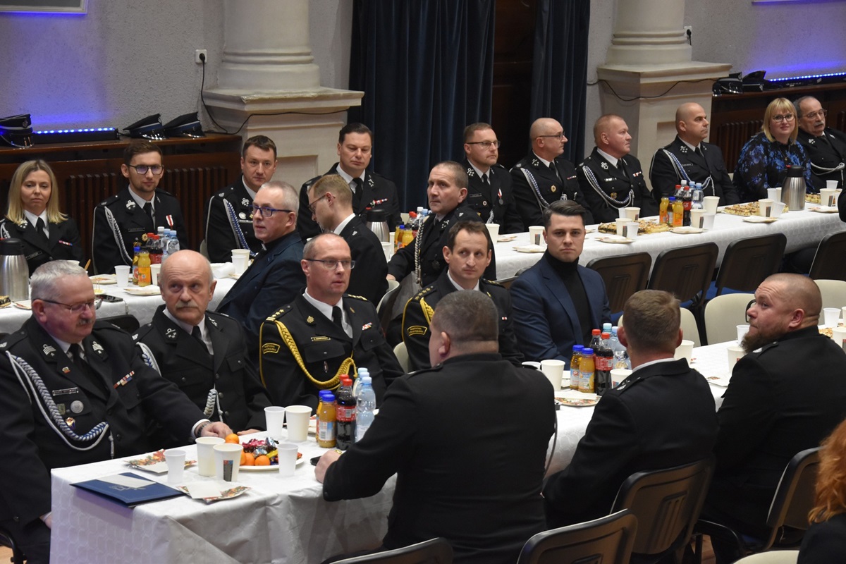 Strażacy ochotnicy z powiatu mikołowskiego spotkali się na opłatku w Mikołowie