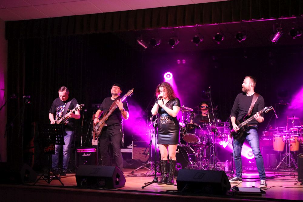 Finał XII edycji „SPI NIE ŚPI”: młode talenty rozbłysły na scenie! 9