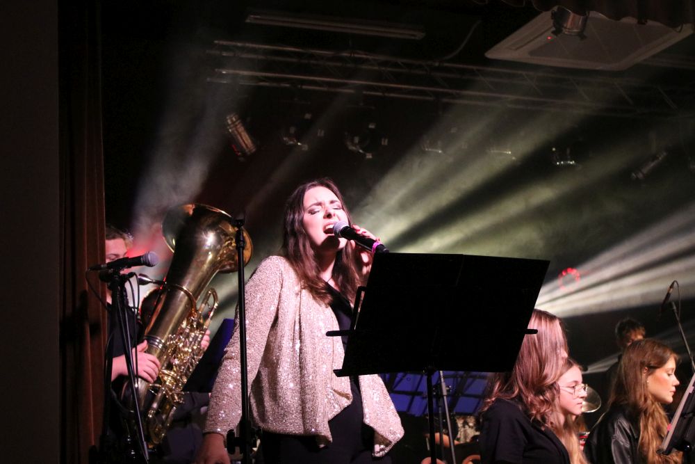 Finał XII edycji „SPI NIE ŚPI”: młode talenty rozbłysły na scenie! 13