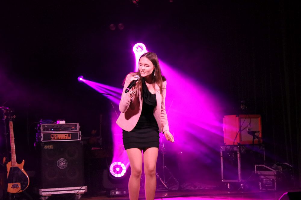 Finał XII edycji „SPI NIE ŚPI”: młode talenty rozbłysły na scenie! 22