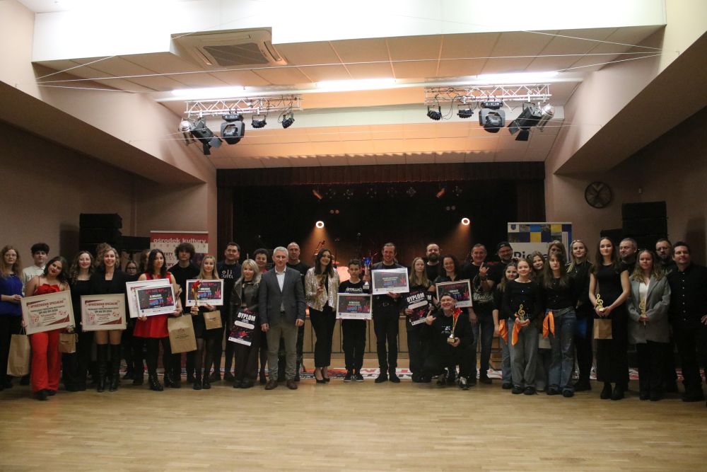 Finał XII edycji „SPI NIE ŚPI”: młode talenty rozbłysły na scenie!