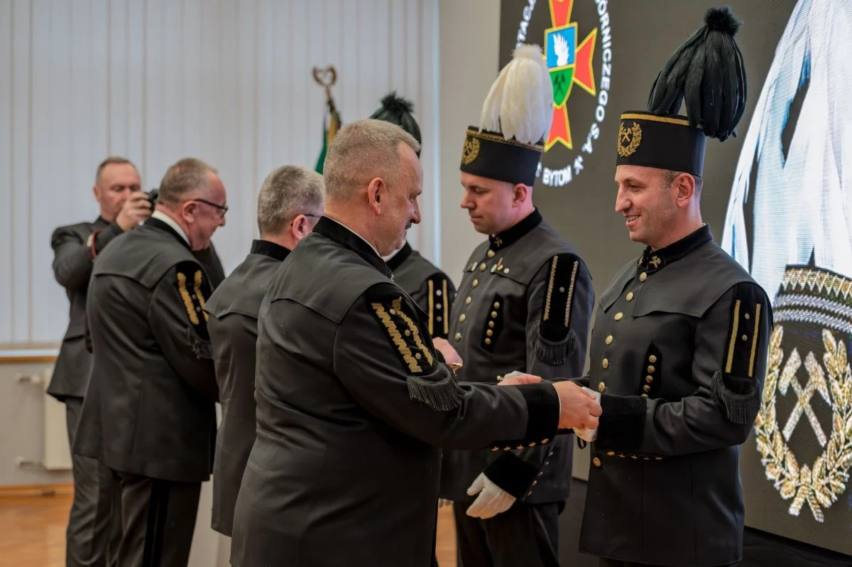 Barbórkowe uroczystości w CSRG w Bytomiu: medale i wspomnienia