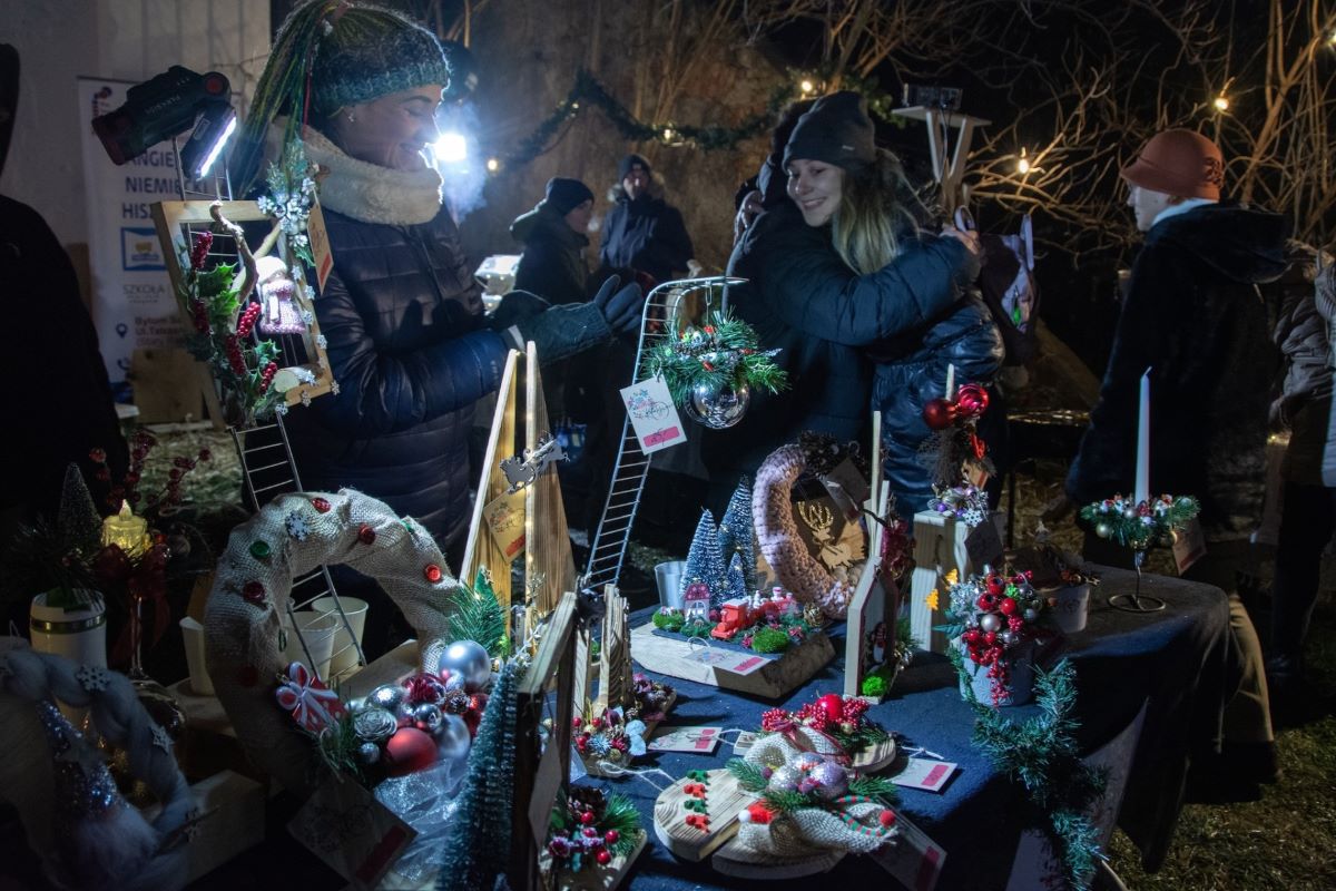 Rękodzieło, przysmaki i Mikołaj – świąteczny klimat w Szombierkach 6