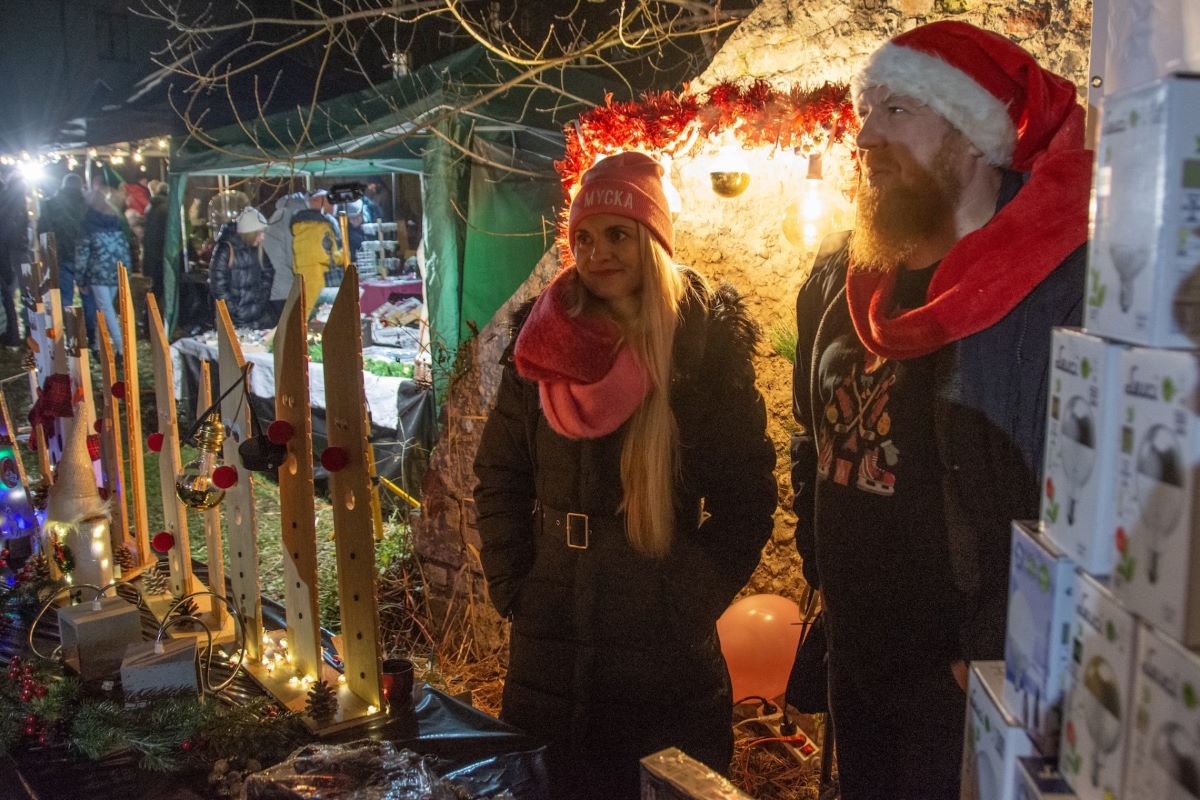 Rękodzieło, przysmaki i Mikołaj – świąteczny klimat w Szombierkach 7