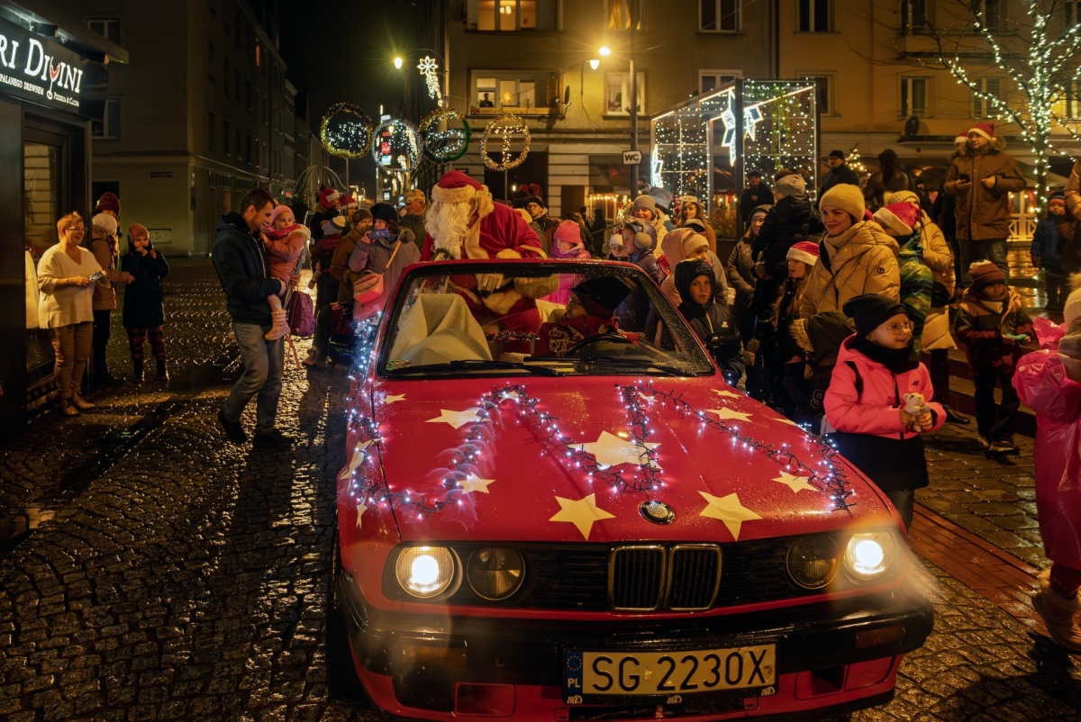 Świąteczna parada, koncerty i niespodzianki – Bytom tętni świąteczną atmosferą! 12