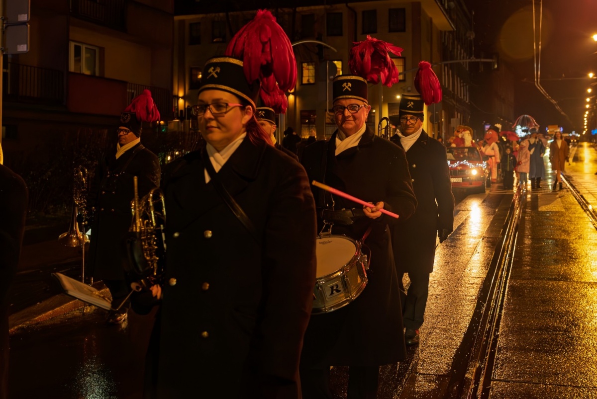 Świąteczna parada, koncerty i niespodzianki – Bytom tętni świąteczną atmosferą! 14