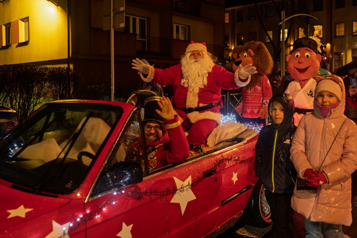 Świąteczna parada, koncerty i niespodzianki – Bytom tętni świąteczną atmosferą! 16