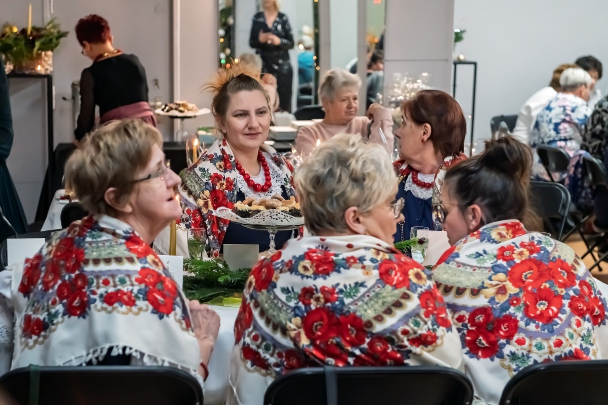 Międzypokoleniowa więź w Bytomiu: Gryfno Kofeina podsumowana 7