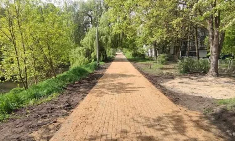 Na bulwarach przy Mościckiego będzie więcej zieleni!