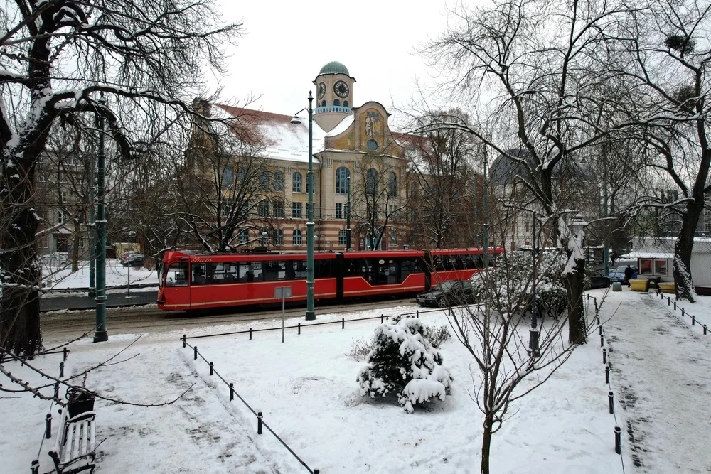Sylwester z Dwójką" na Stadionie Śląskim – darmowa komunikacja i dodatkowe kursy!