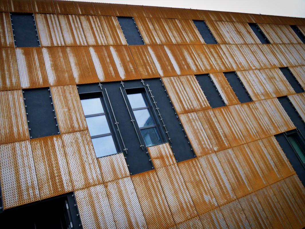 Prace wykończeniowe w Ognisku Pracy Pozaszkolnej – zobacz, co się zmienia