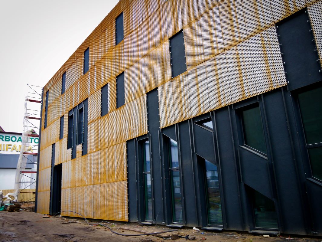 Prace wykończeniowe w Ognisku Pracy Pozaszkolnej – zobacz, co się zmienia