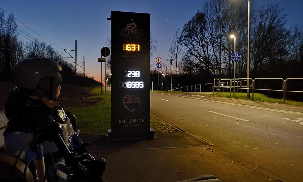 W Katowicach powstała pierwsza velostrada – 4,4 km komfortowej drogi rowerowej