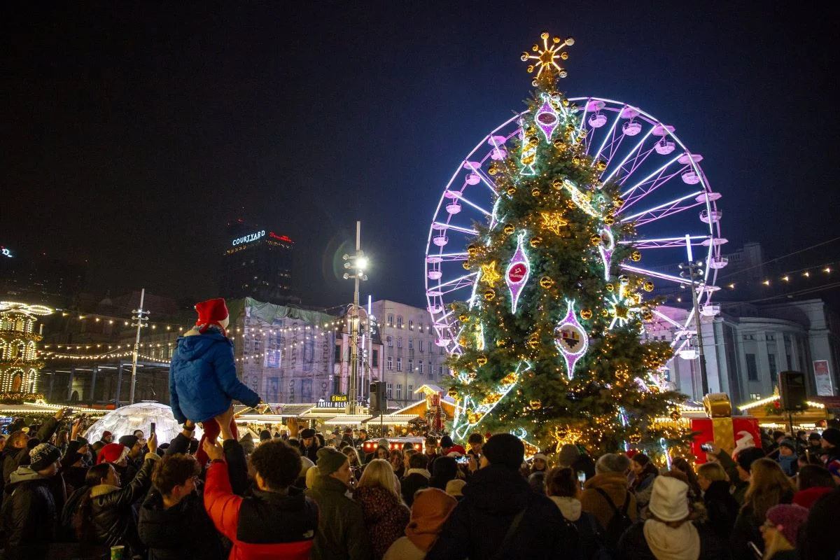 Magia świąt w Katowicach – od iluminacji po tor saneczkowy
