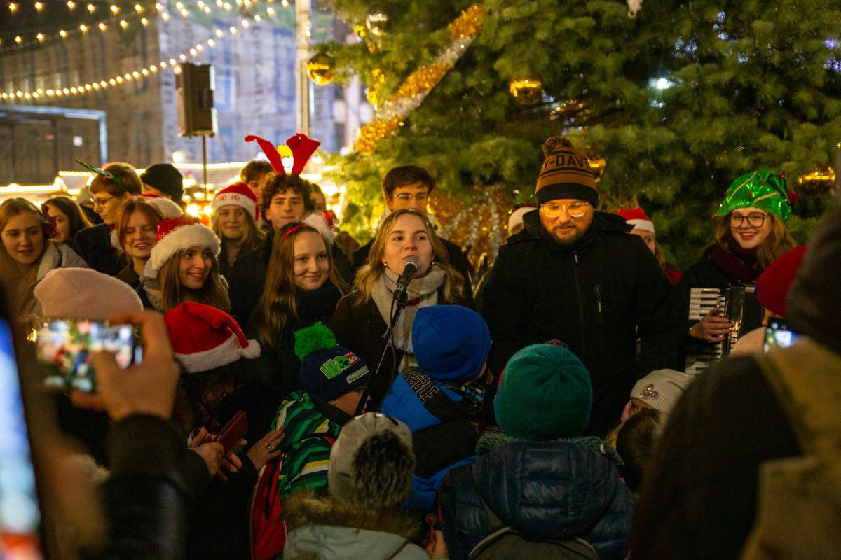 Magia świąt w Katowicach – od iluminacji po tor saneczkowy