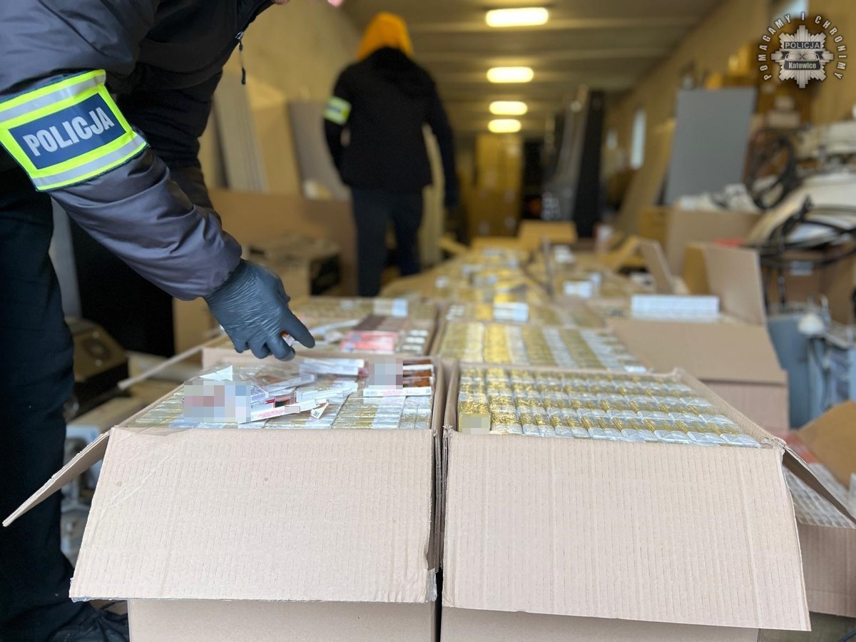 Katowicka policja uderza w przestępczość akcyzową – zabezpieczono 1,8 miliona papierosów