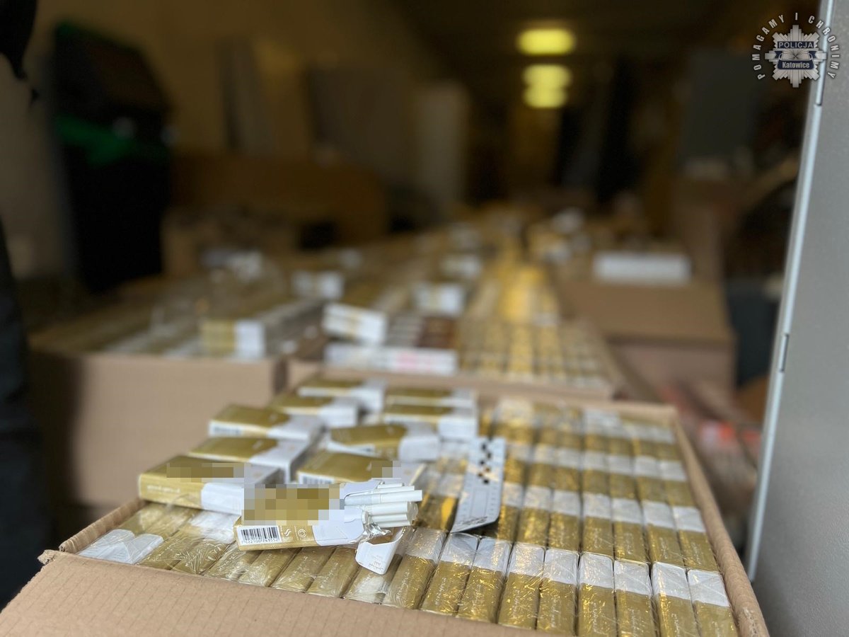 Katowicka policja uderza w przestępczość akcyzową – zabezpieczono 1,8 miliona papierosów