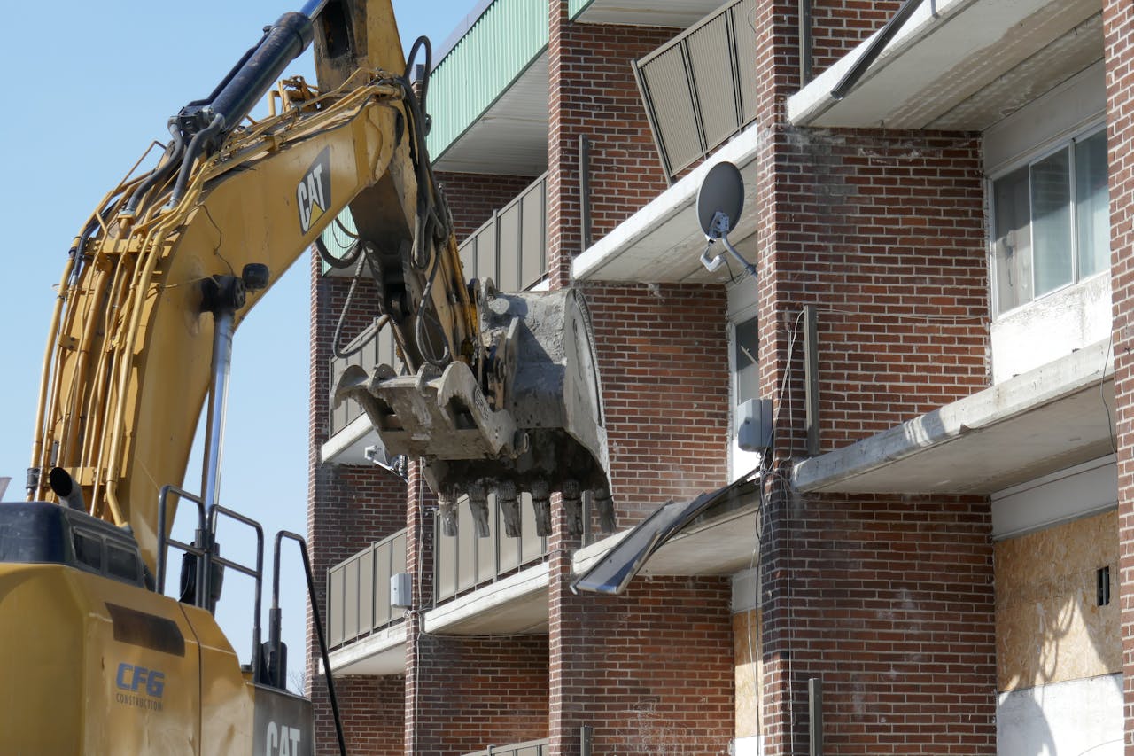 Pozwolenie na rozbiórkę budynku – czy jest wymagane?