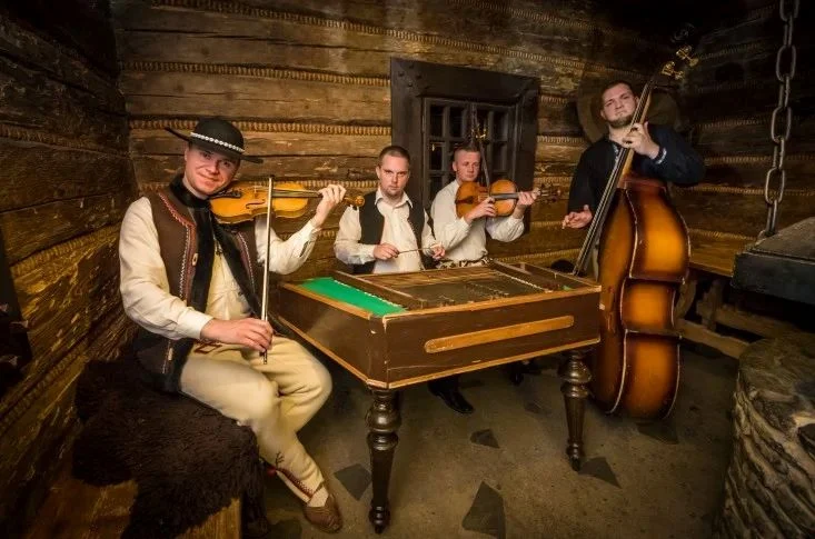 Betlejemskie Światło i Wigilijny koncert na Żorskim Rynku