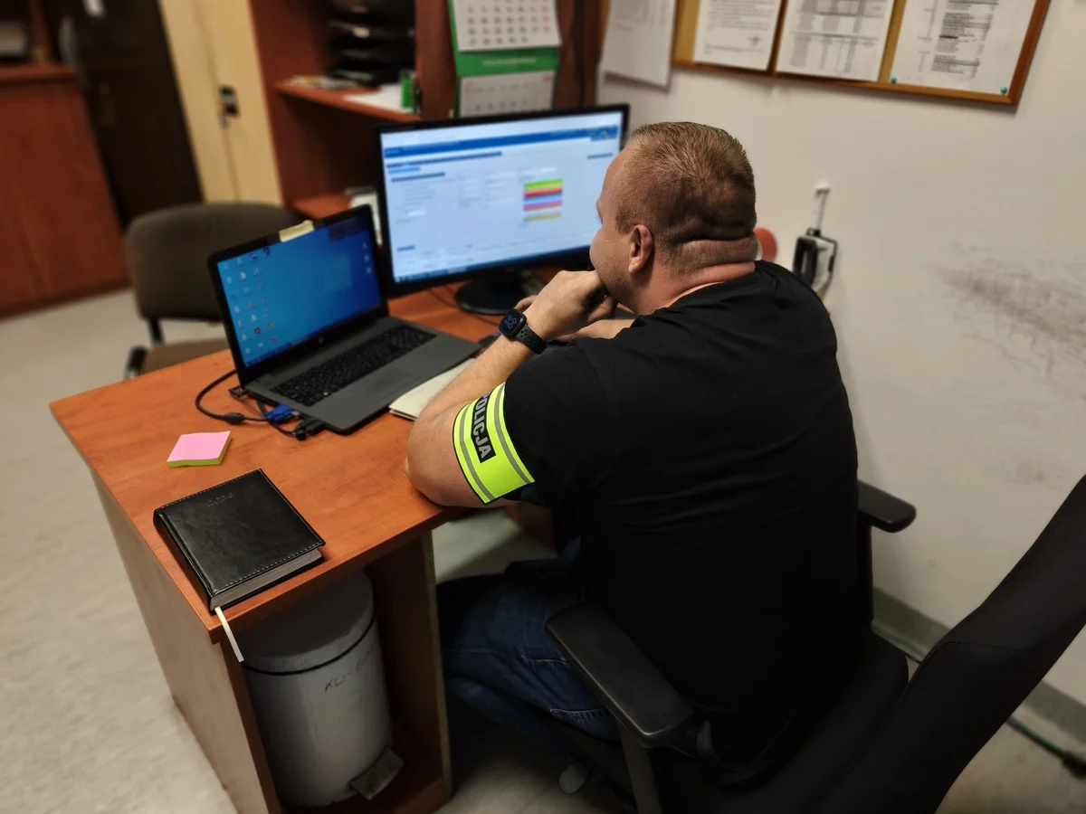 Szybka reakcja policjantów w Chorzowie – uratowana 42-latka w kryzysie emocjonalnym