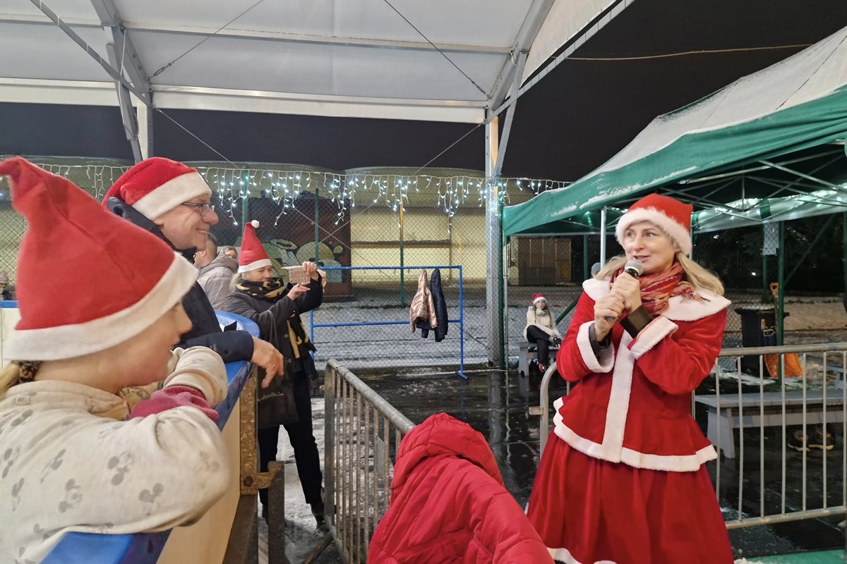 Otwarcie lodowiska OSiR Skałka 53