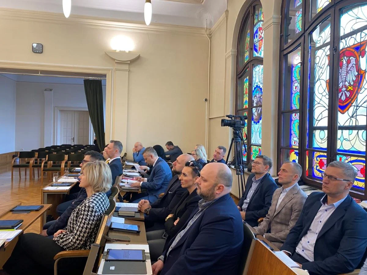 Rada Miejska zatwierdza plan finansowy: miasto gotowe na rozwój