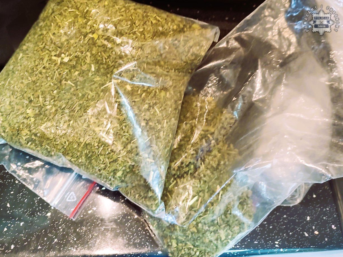 Zabrzańscy mundurowi zatrzymali mężczyznę podejrzanego o przestępstwo narkotykowe