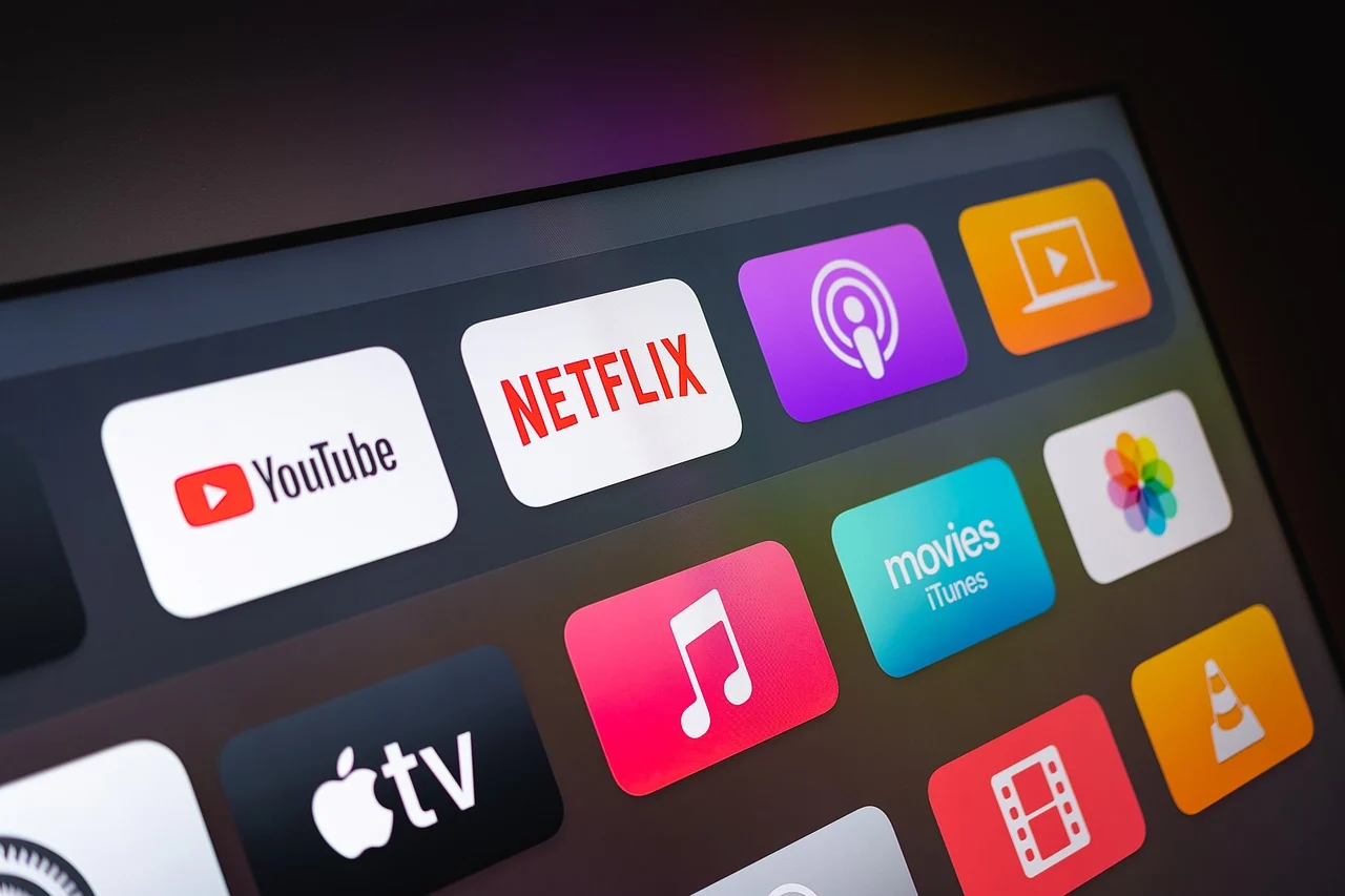 Zanurz się w świecie obrazu: wybierz idealny telewizor na 2025