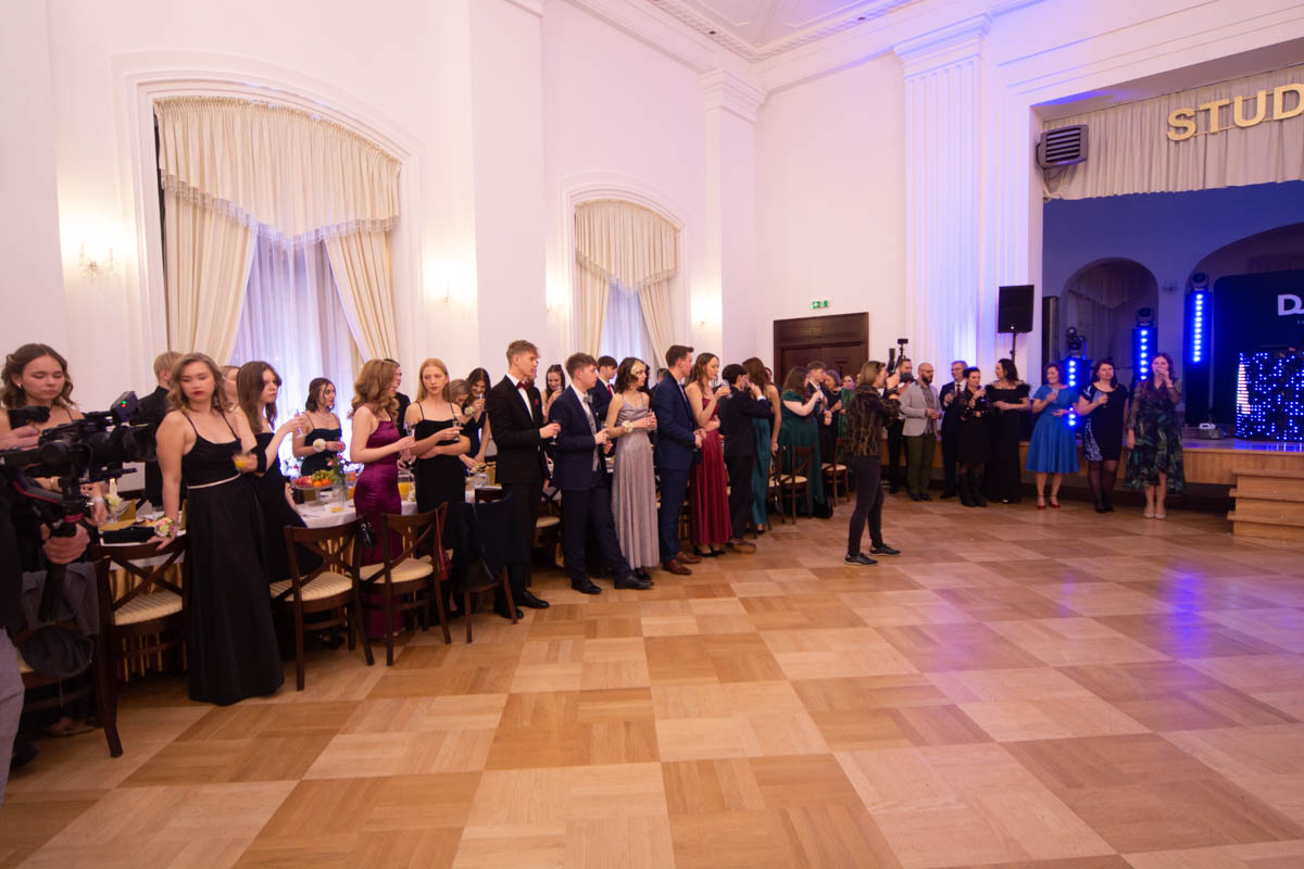 Studniówka uczniów "Mickiewicza" 2