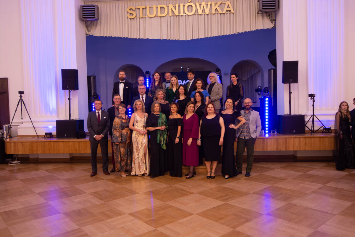 Studniówka uczniów "Mickiewicza" 6