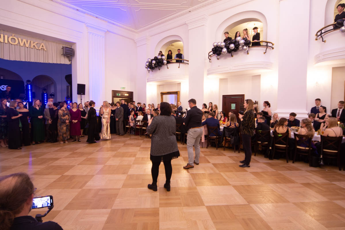 Studniówka uczniów "Mickiewicza" 8