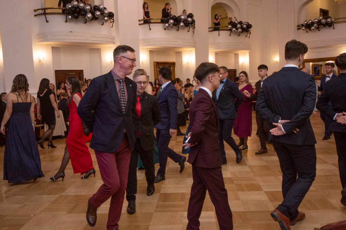 Studniówka uczniów "Mickiewicza" 10