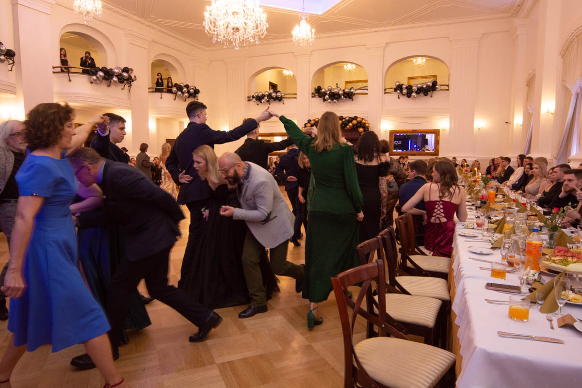 Studniówka uczniów "Mickiewicza" 15