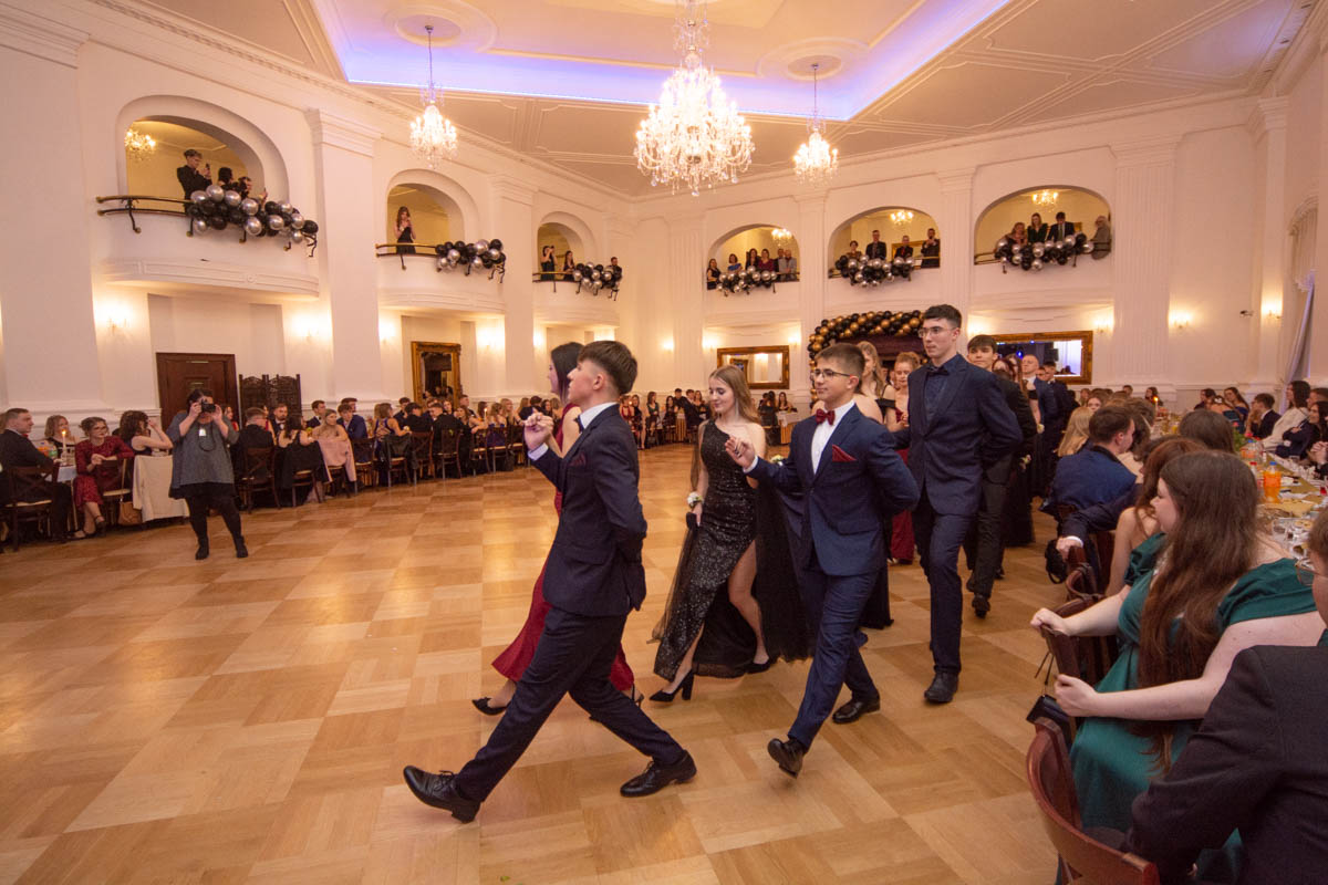 Studniówka uczniów "Mickiewicza" 20