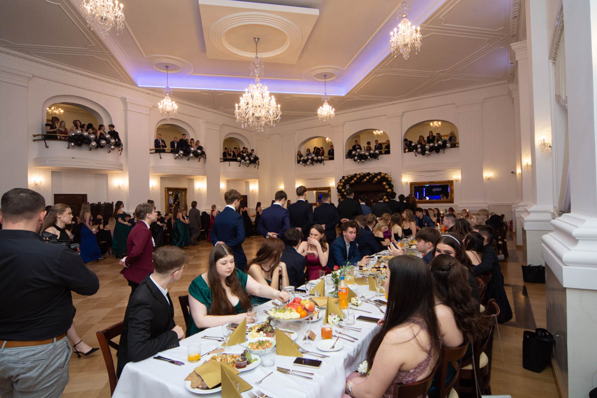 Studniówka uczniów "Mickiewicza" 40