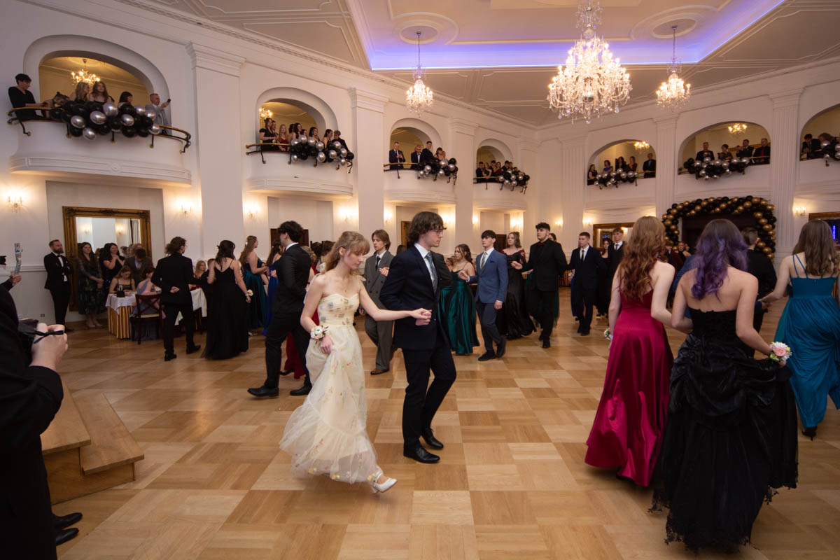 Studniówka uczniów "Mickiewicza" 41