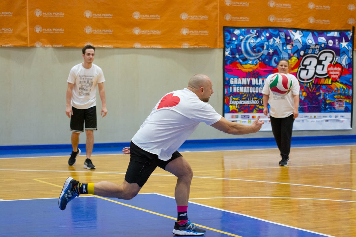 Mecz siatkówki pomiędzy sztabami WOŚP 27