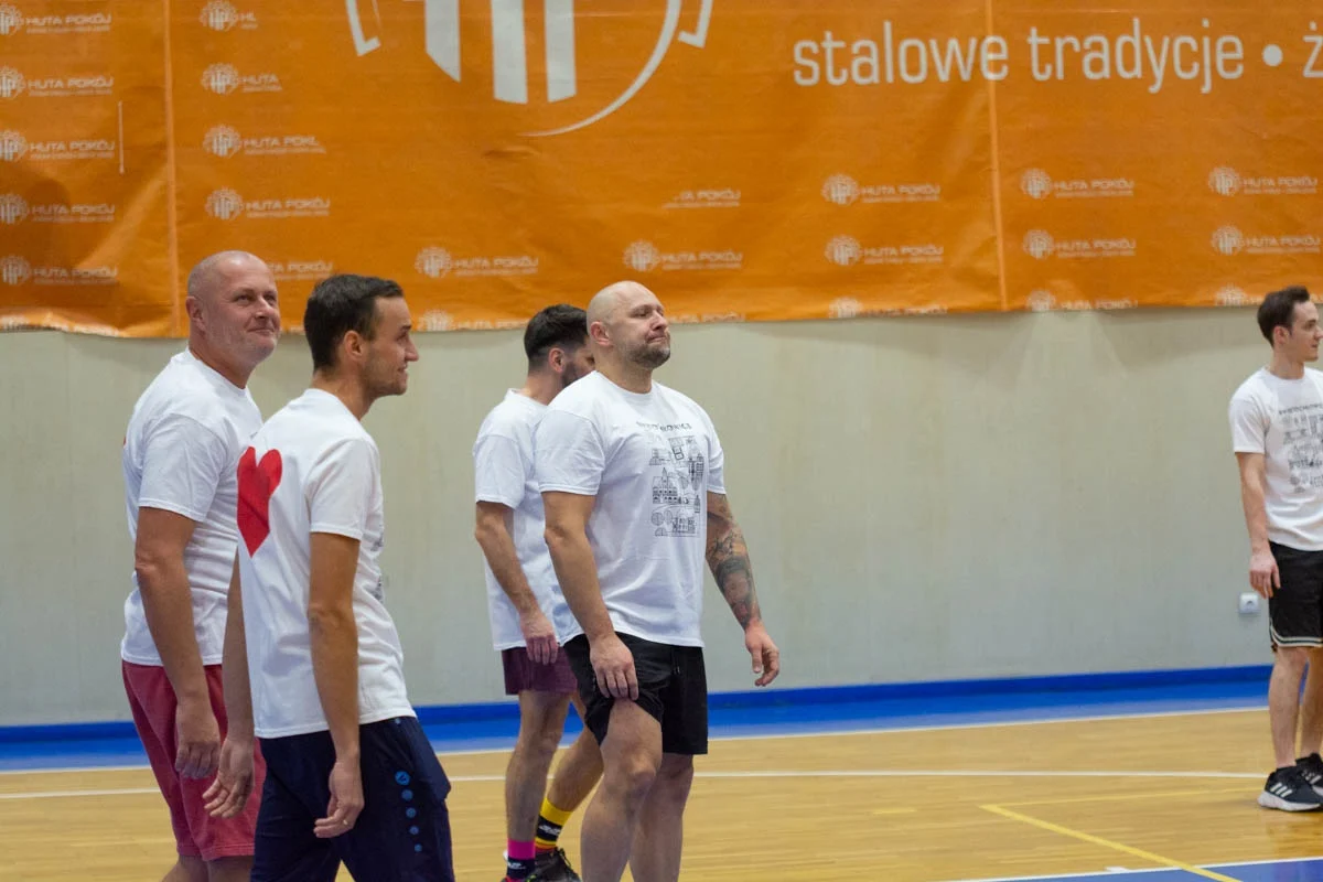 Mecz siatkówki pomiędzy sztabami WOŚP 28