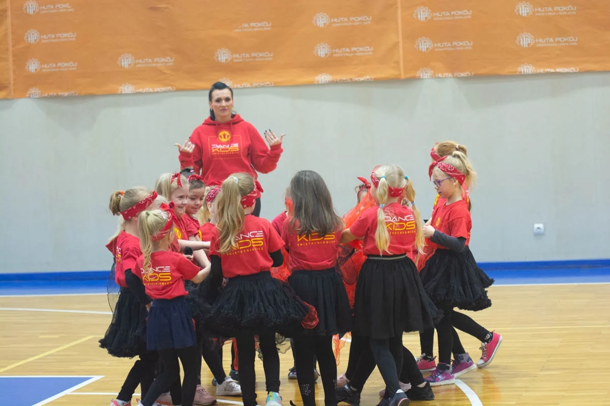 Mecz siatkówki pomiędzy sztabami WOŚP 58