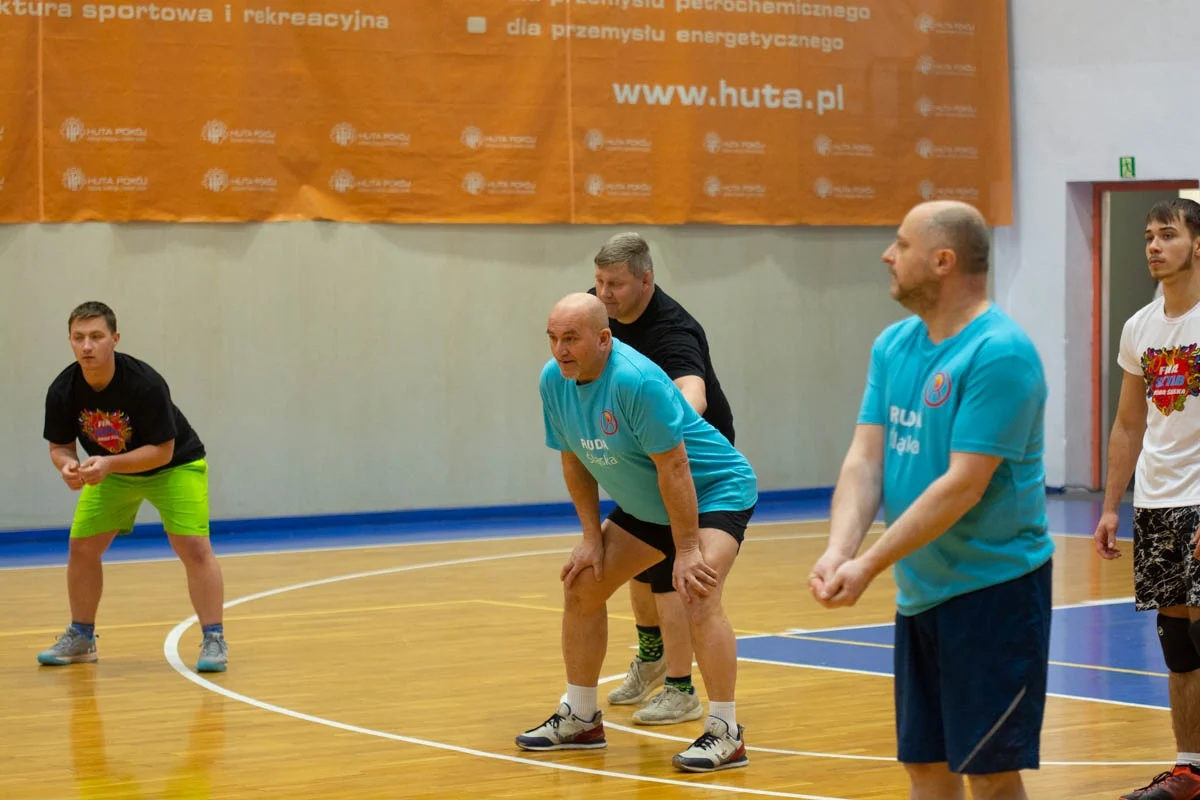 Mecz siatkówki pomiędzy sztabami WOŚP 65