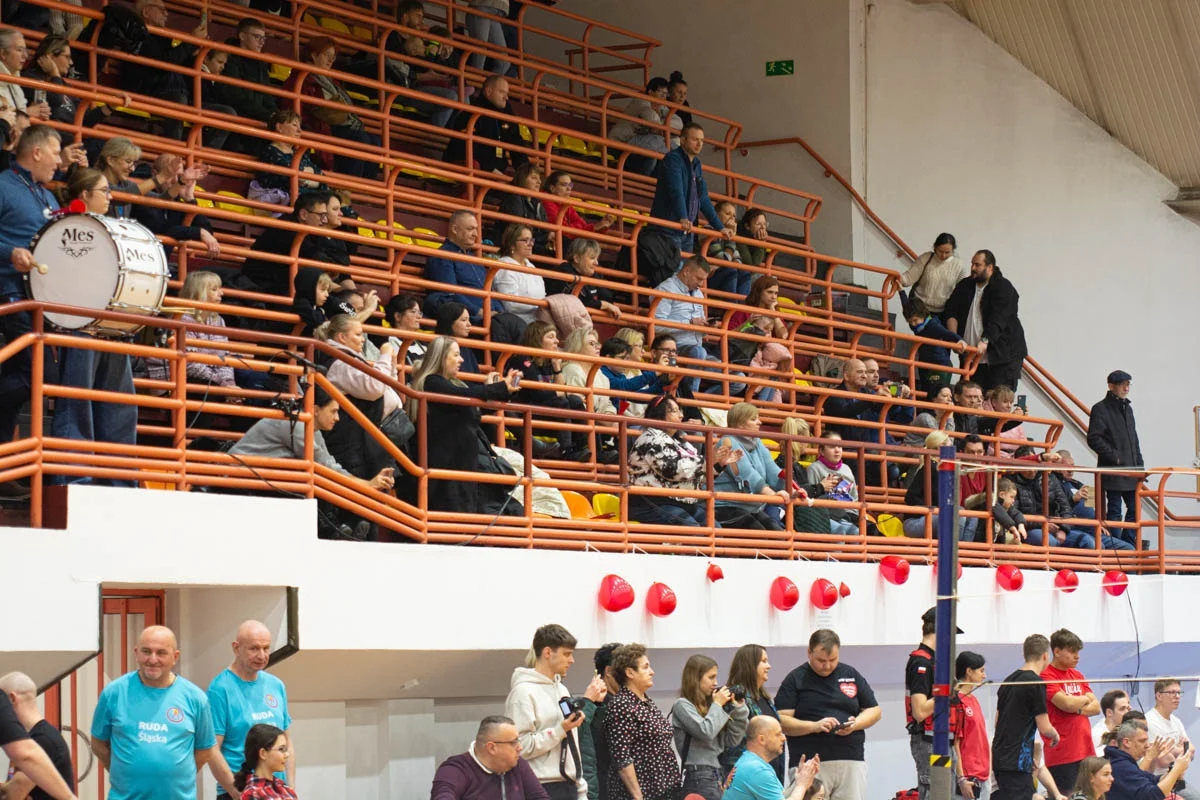Mecz siatkówki pomiędzy sztabami WOŚP 78