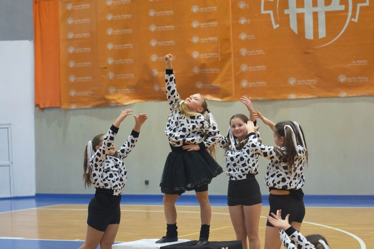 Mecz siatkówki pomiędzy sztabami WOŚP 79