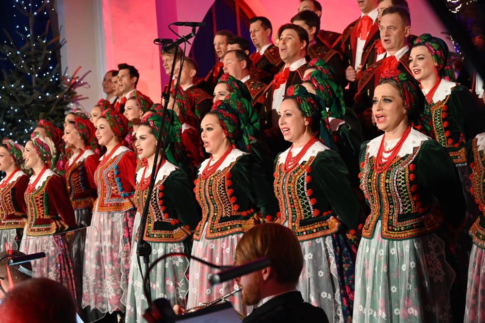 Kolędowanie z Zespołem Pieśni i Tańca „Śląsk” w Bielszowicach 3