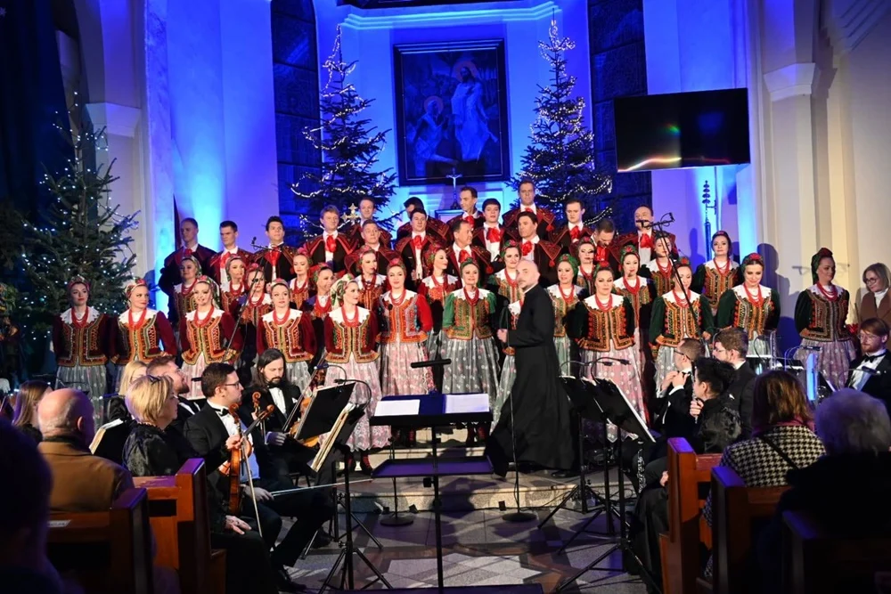 Kolędowanie z Zespołem Pieśni i Tańca „Śląsk” w Bielszowicach